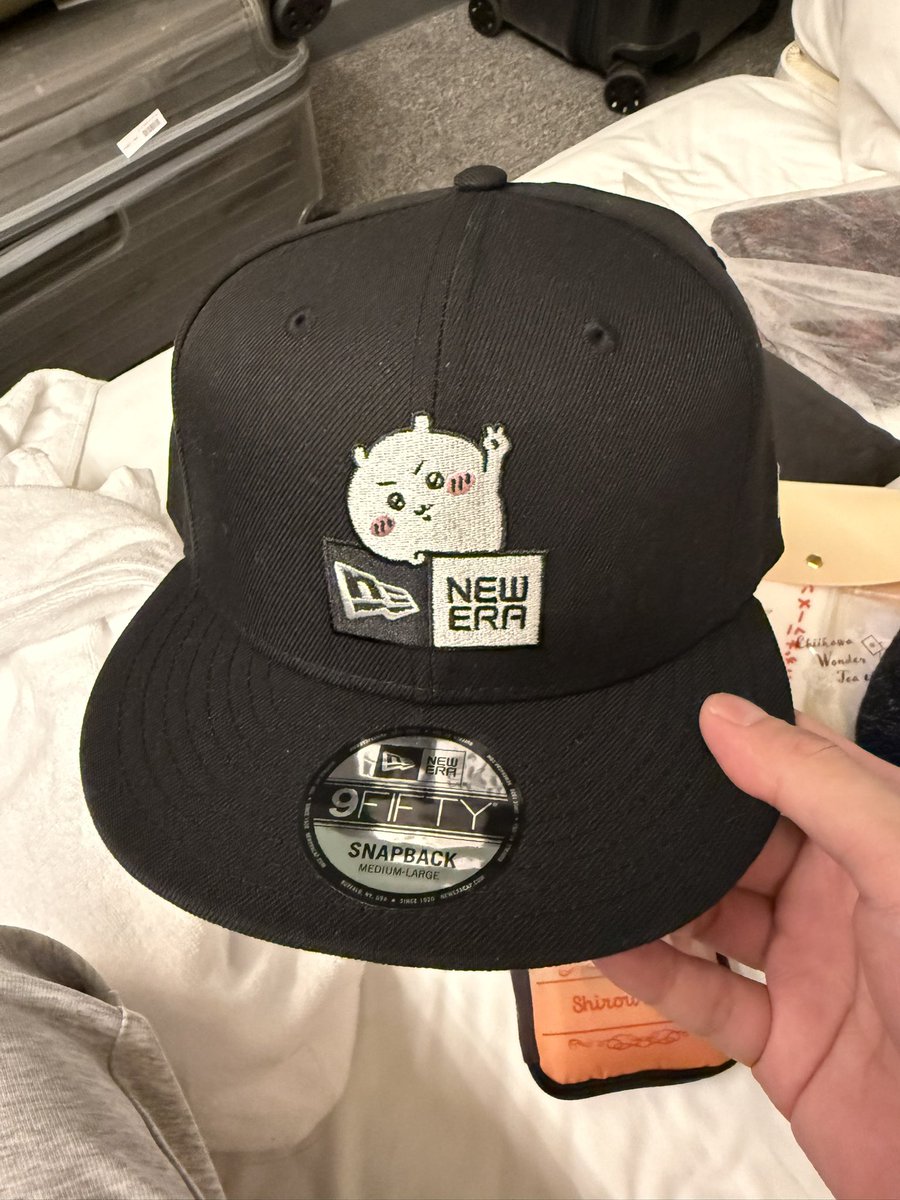Got my first ever New Era cap! Should I also get those cap cases, or is that just too much? 🤔