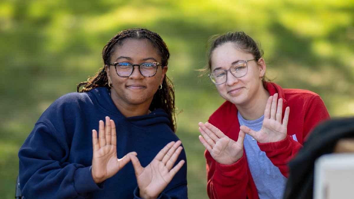 wittalumni's tweet image. We’re filled with gratitude for the support of alumni and friends like you. Because of your generosity, we’re able to fund life-changing scholarships and prepare our students for career success. Pass your light: wittenberguniversity.givecampus.com 

#WittAndYou #TigerUp