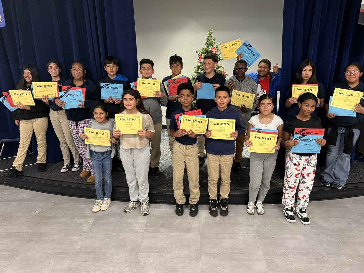 Wrapping up November with a quick little celebration before Thanksgiving break! #LDZLegacy #RII <a href="/LDZ_Principal/">Melissa Gonzalez</a> <a href="/PathtoPinkston/">Path to Pinkston</a> <a href="/Tanya_N_Shelton/">Dr. Tanya Shelton</a>