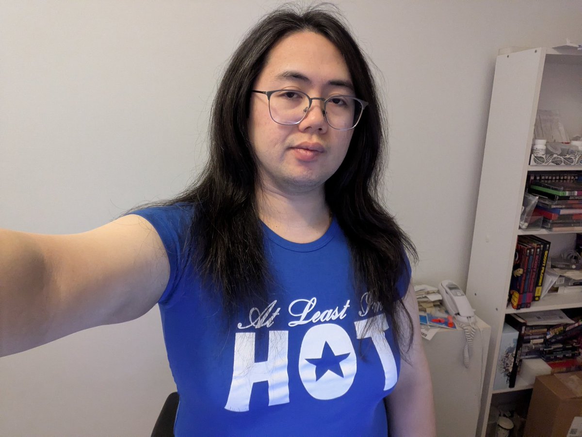 unknownmerc's tweet image. This shirt is way too small for me