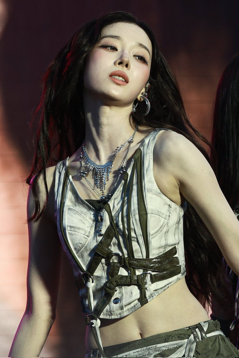 kpop_data_set's tweet image. 250817 Winter at Summer Sonic Tokyo

Load in 4K

#aespa #에스파 
#WINTER #윈터 #ウィンター