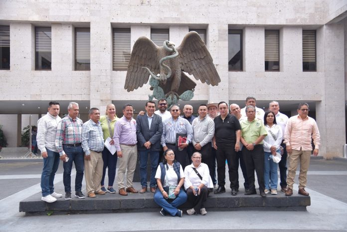 EspejoDelPoder_'s tweet image. Congreso, garantiza derechos de la base trabajadora del Estado: Esteban Bautista espejodelpoder.com/congreso-garan… a través de @EspejoDelPoder_