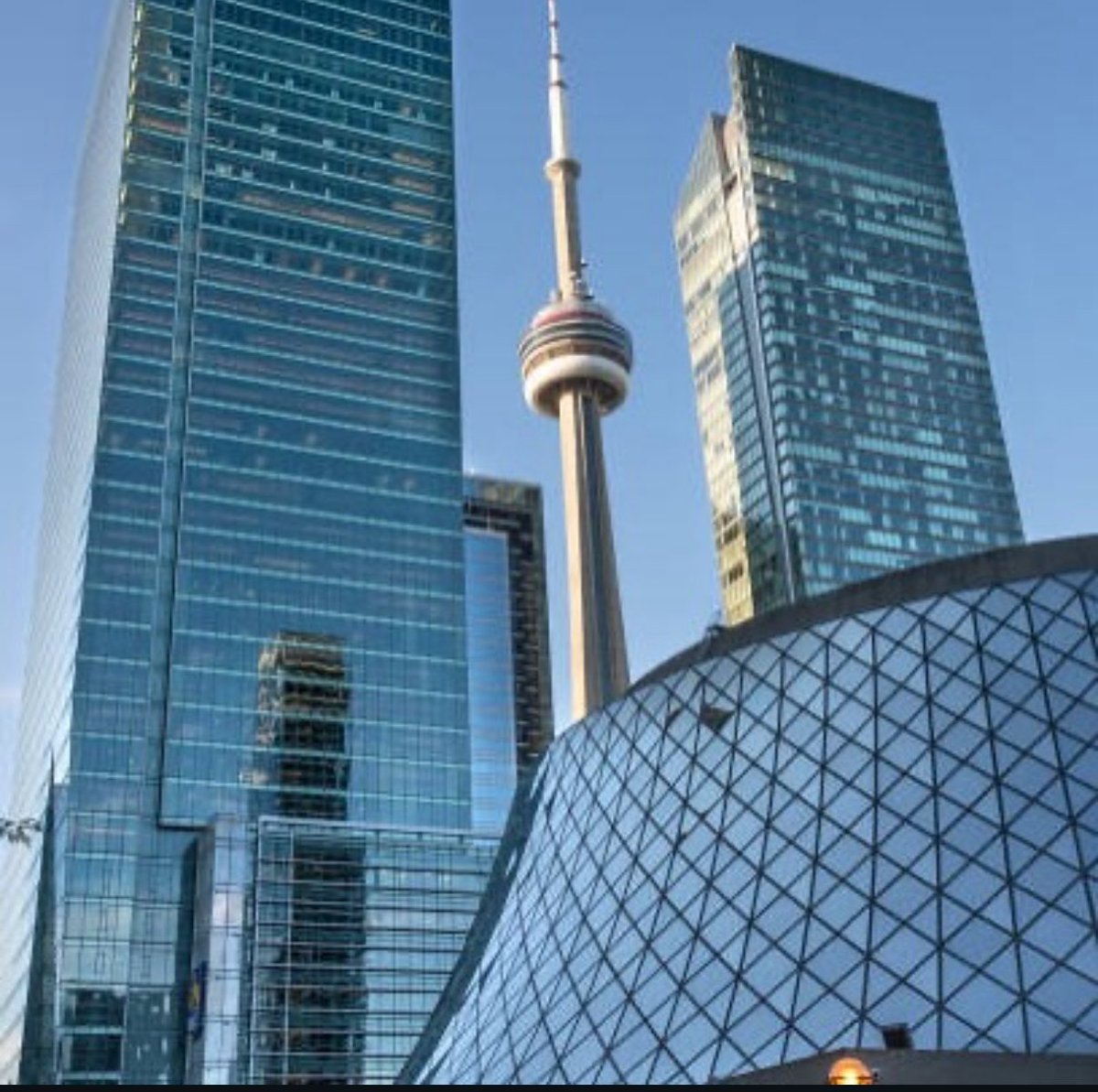 DrakeChart's tweet image. Shoulda checked for my pulse the way you check for my posts 🧊

Drake via IG