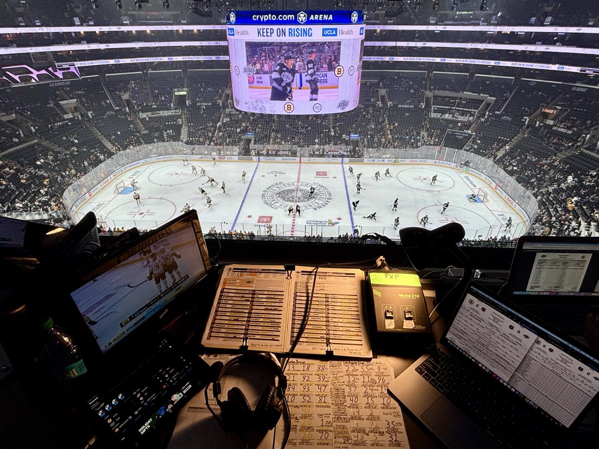 Home at last! The <a href="/LAKings/">LA Kings</a> are FINALLY back at Crypto.comArena to host the Boston Bruins. Join <a href="/JimFox19/">Jim Fox</a>, <a href="/CarrlynBathe/">Carrlyn Bathe Hammer</a> and me for all the action on <a href="/FanDuelSN_West/">FanDuel Sports Network West</a>. 

🕰️ 7:30pm
📺 FDSN