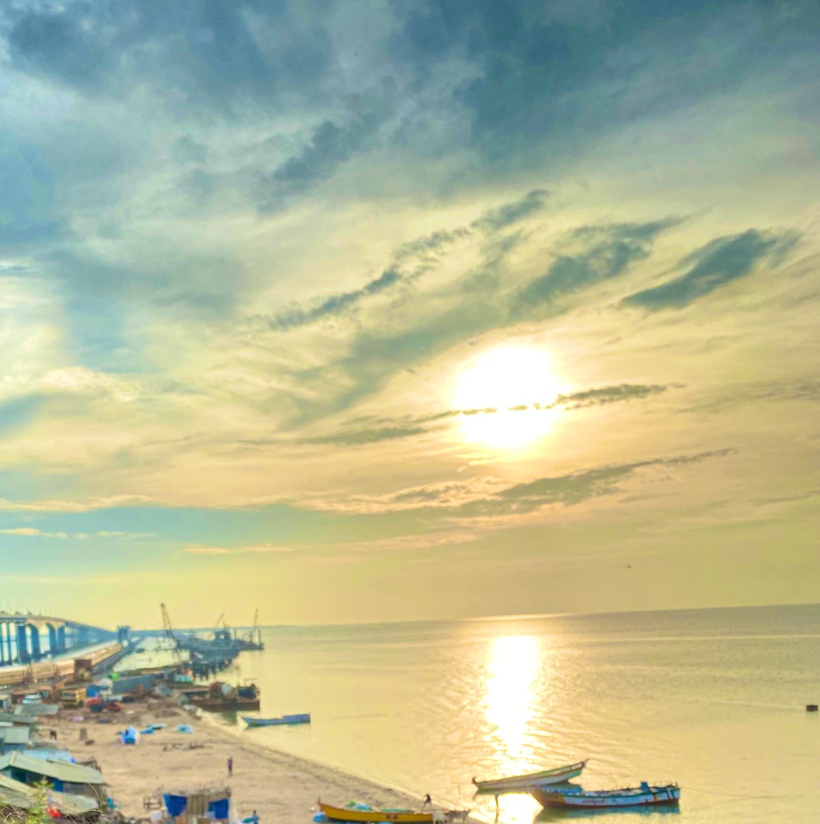 introvertds's tweet image. Some days I win—
the sky opens, coffee tastes like mercy,
a stranger smiles and means it.
I walk like I own the light.
Some days I lose—
the mirror shows a stranger,
messages stay blue,
and the quiet feels like drowning.
Both days end the same:
I close the door,
turn off the…