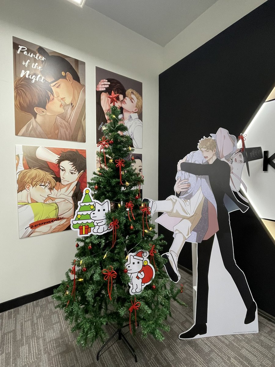 paozhii's tweet image. Welcome พี่กีฮุน น้องลียอน to Thailand 💕
#JMEESHOPTH
#REDTHREADQUESTEVENT @JMEESHOP_TH