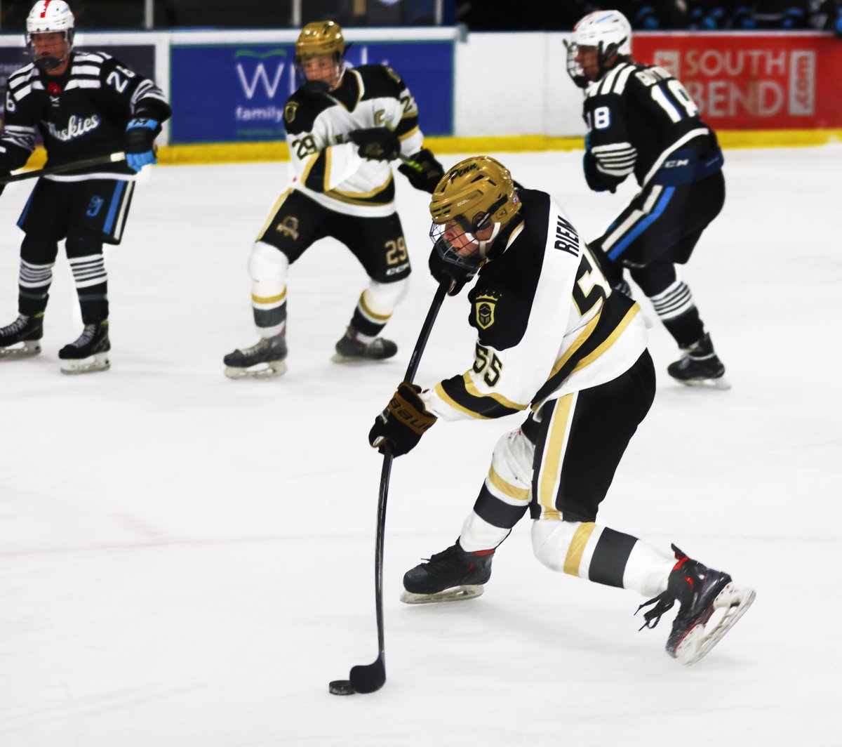 HOCKEY GOLD: Penn 2, St. Joseph 0. Final.

Kingsmen win on #SeniorNight !!!!!

Goals: Aiden Riem, Paddy Amico.

Goalie: Eli Shumaker with the shutout.