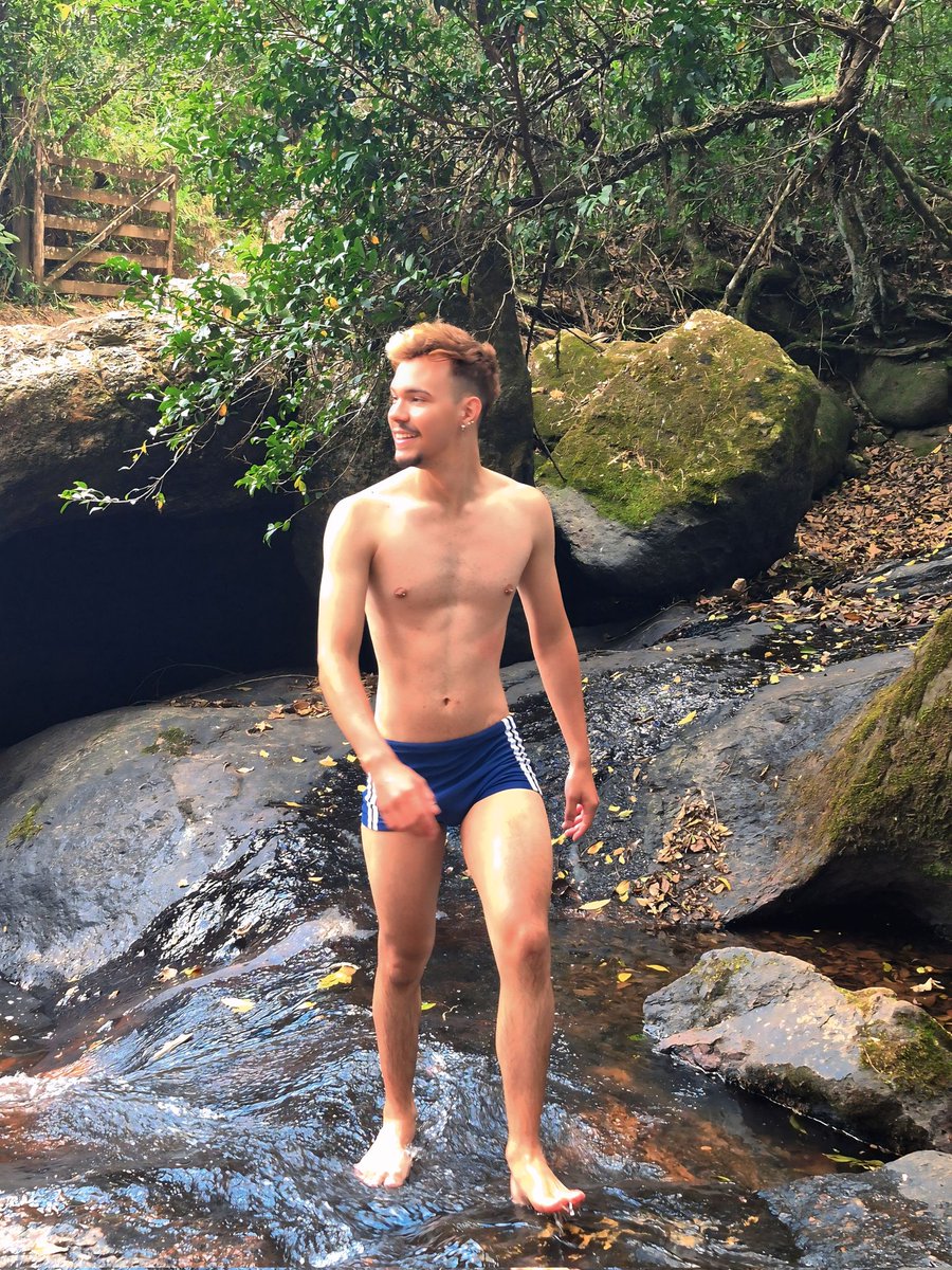 eumerakii's tweet photo. 🏞 https://t.co/5MnGOyTmKo