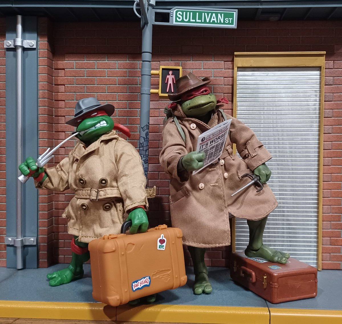 CardDreamer's tweet photo. #DClass #DRailed #Collectibles #TMNT @super7store @NECA_TOYS
Alright everyone, name this duo... https://t.co/v7QQ5WeVtw