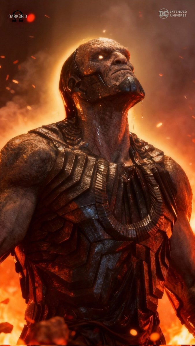 MomoImzouren's tweet image. Superman, Steppenwolf &amp;amp; Darkseid — Fire Effect 🔥 

Steppenwolf was just the first warning… Darkseid was the real storm. Superman was forged to face the tyrant of Apokolips and save Earth alongside the League.
But Snyder’s vision reminded us of a brutal truth: the greatest…