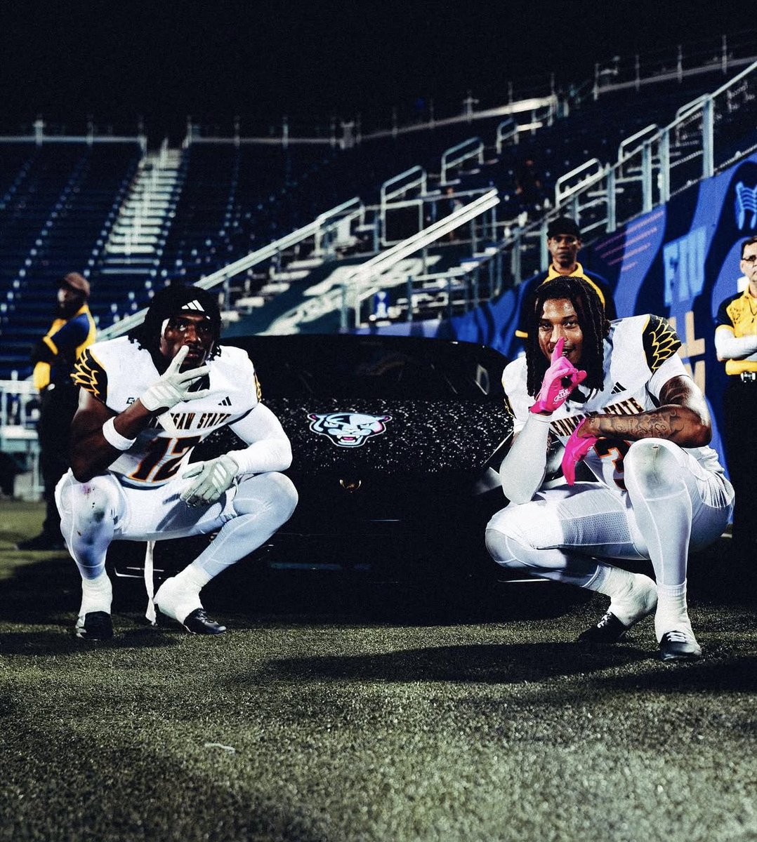 I will be at Kennesaw State tomorrow 💯
<a href="/SEHSMustangsFB/">SEHS Mustangs FB</a> <a href="/Coach_Milt/">Milton Strother</a> <a href="/Hunter_48_Adams/">Hunter Adams</a> <a href="/Shuman10/">DK Shuman</a> <a href="/CoachWhitlow/">David Whitlow, Jr.✨</a> <a href="/Madhousefit/">Madhouse Training</a>