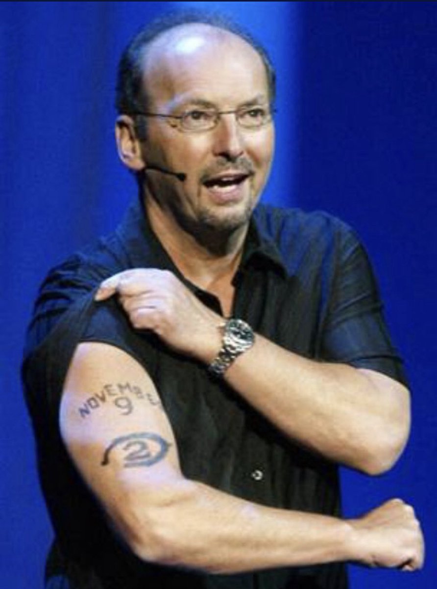 PeterMooreUSA's tweet image. November 22nd marks twenty years since @Xbox 360 arrived, and it still stands as one of the most transformative moments in our industry. We set out to build a console that pushed boundaries, but what truly changed the game was the community that formed around it. Xbox Live…