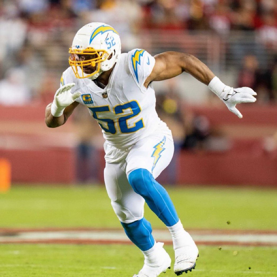 ChargersMuse's tweet photo. Khalil Mack is the first player in NFL history to have 35 sacks with 3 different franchises https://t.co/1HbKh0lsXl
