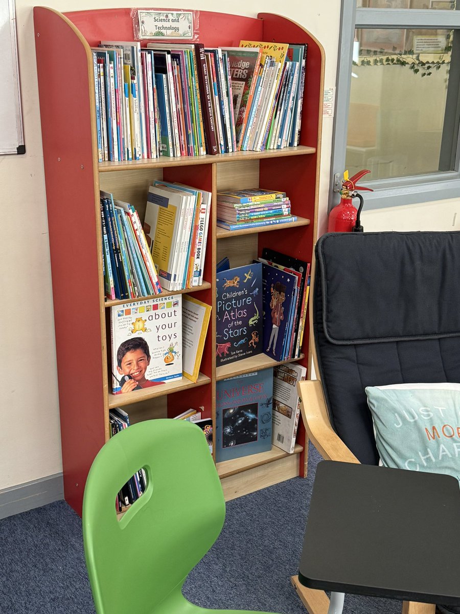 MrsLaytonpri's tweet image. A little sneak peek at the progress in our non-fiction section! 📚💙

Our Mini Librarians felt the library needed clearer zones for Fiction, Non-Fiction and Picture Books — and they’ve made it happen.

More furniture on the way… stay tuned! 👀✨@vincents_st @GlasgowLib