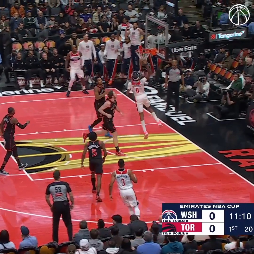 Bilal startin' the night off with a SLAM ‼️ 