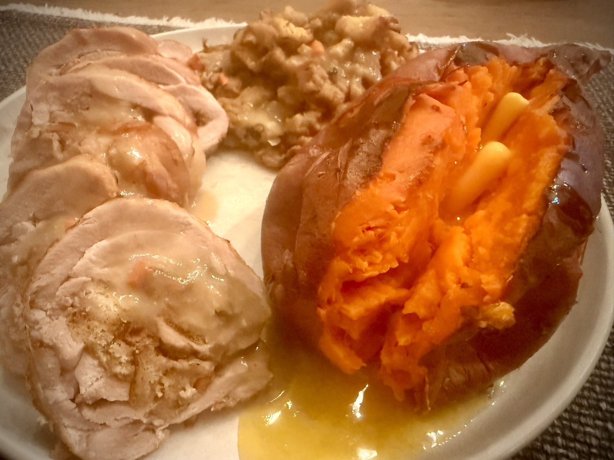 Douglas Ernst tweet media