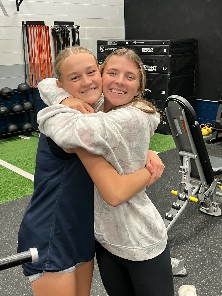 FHCgirlsbball's tweet image. #Program🤍💙