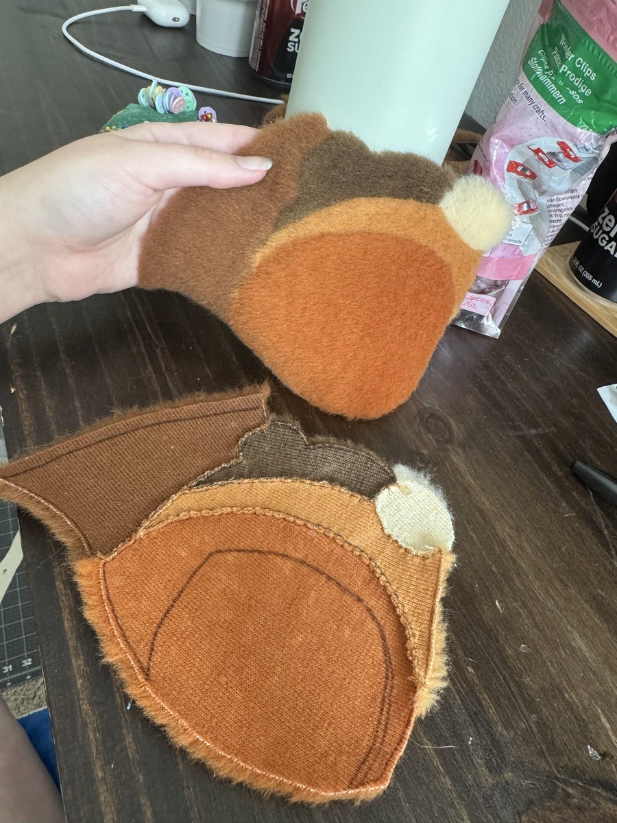 peacepattyy's tweet image. #FursuitFriday #wips !!
This is gonna be so gooddddd