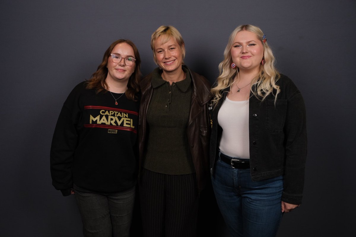 brooke ✪ met seb & brie 💞 tweet media