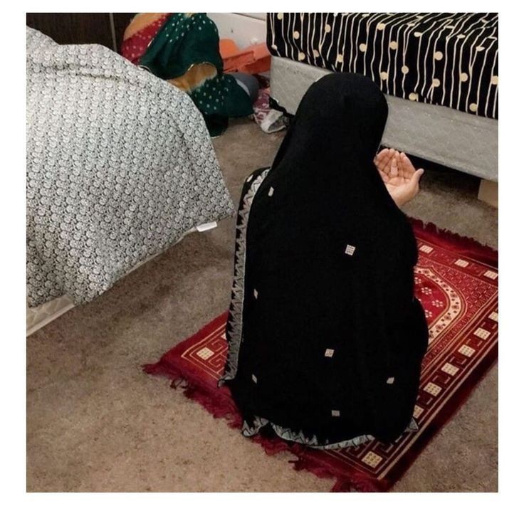 اَلسَّلَامُ عَلیکُم وَ رَحْمَۃ ﷲ وَ بَرَکتہ🌹
صبح بخیر 🥀
اے ہمارے رب !
ہماری زندگیوں میں سکون پیدا کر دے 
ہمارے دلوں کو سکوں سے بھر دے 
اور ہمیں اپنی رضا میں راضی رہنے والا بنا دے 
آمین یارب العالمین🤲🏽