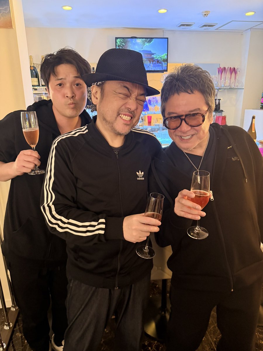 天笑さんとカウントダウン配信、そしてコーラスで参加のパパイヤ君と