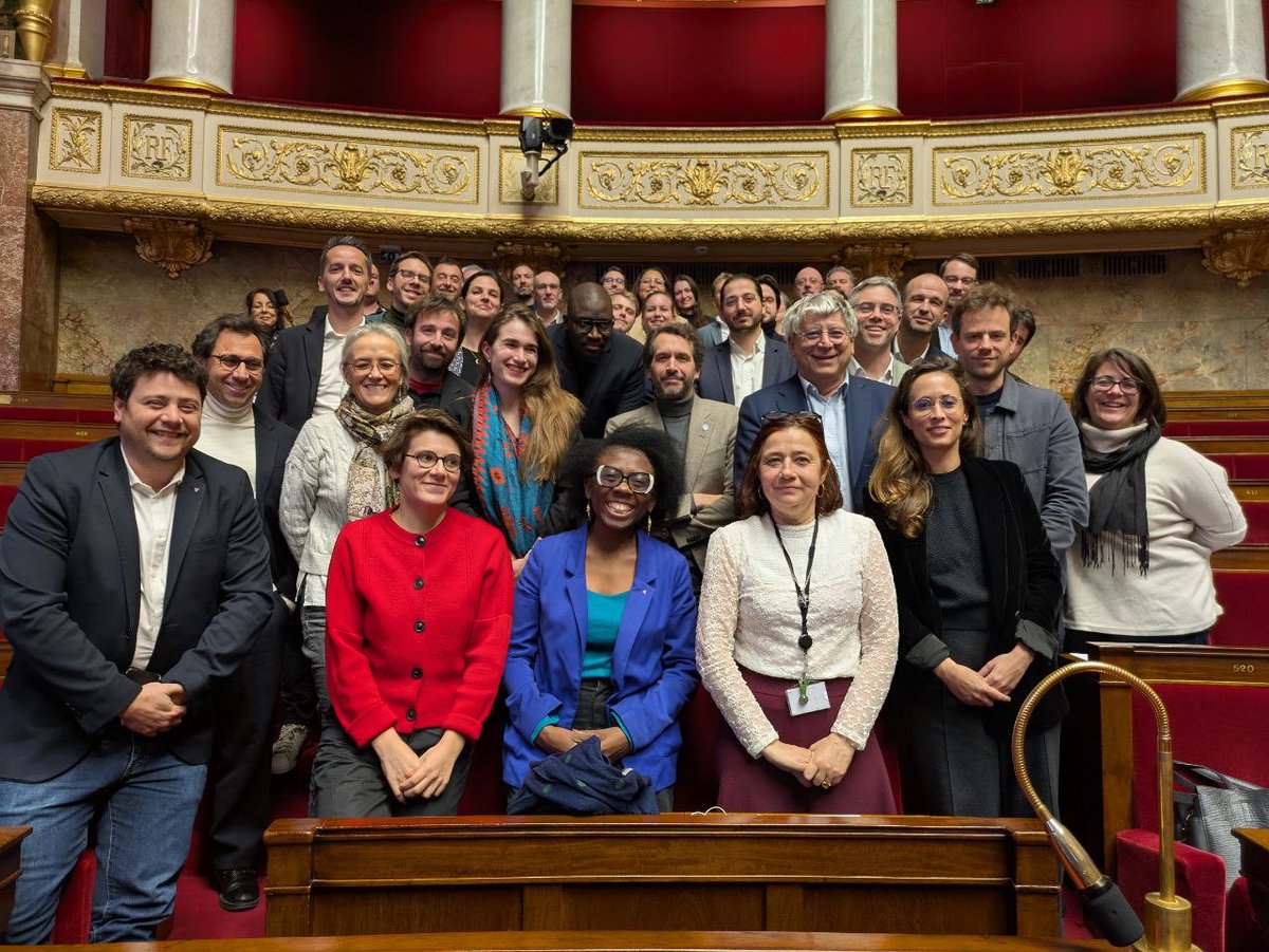 PaulVannierFI's tweet image. 1h45. On a battu le budget Macron-Faure. 

Fier de lutter parmi mes camarades insoumis.