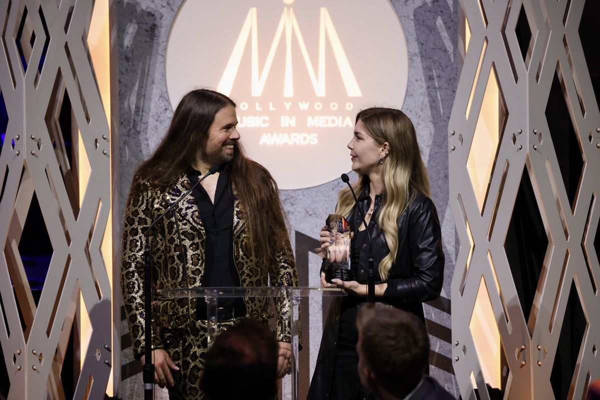 ObadiahBB's tweet image. We did it! @fortsofficial &amp;amp; I were absolutely unprepared for our #wutheringwaves song “Against the Tide” to win the Song - Console/PC category at the @HMMAwards this year. What a NIGHT! So grateful 🙏🥹

#composer #songwriter #vgm #wuwa #videogamemusic #soundtrack #videogame