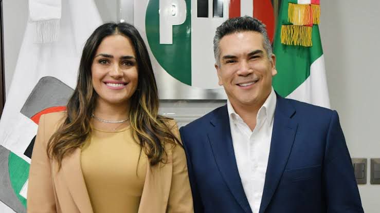 monerorape's tweet image. “No milito en ningún partido político” @AlessandraRdlv 🤣🤣🤣🤣🤣