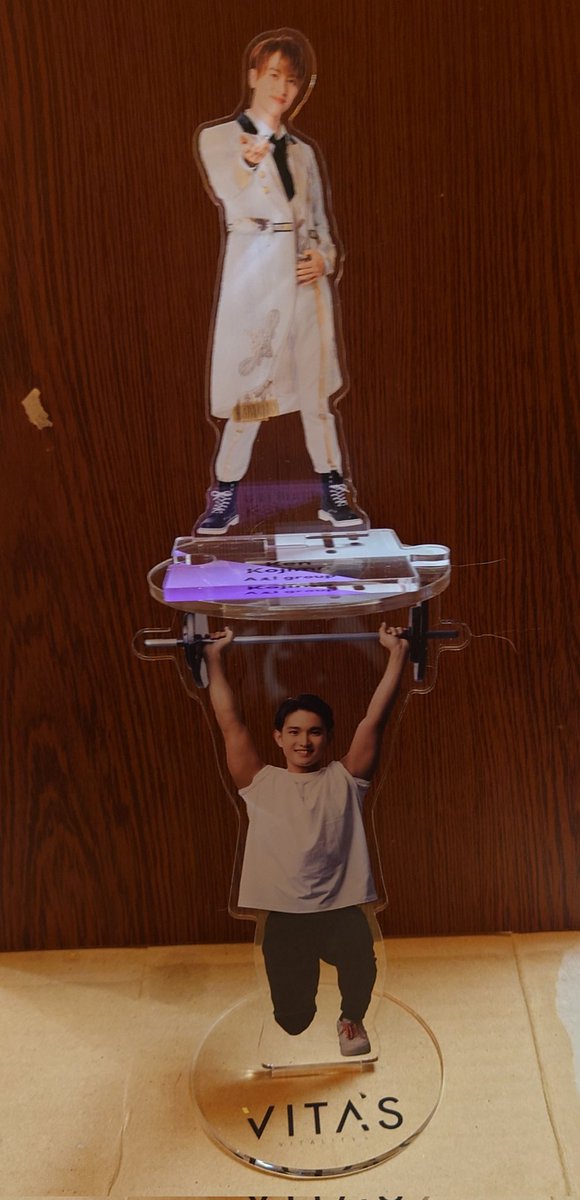 ishiyoshimiki's tweet image. ケンちゃんを持ち上げるタロちゃん😁

#kozzystyle
#小島健
#吉川太郎
#VITAS