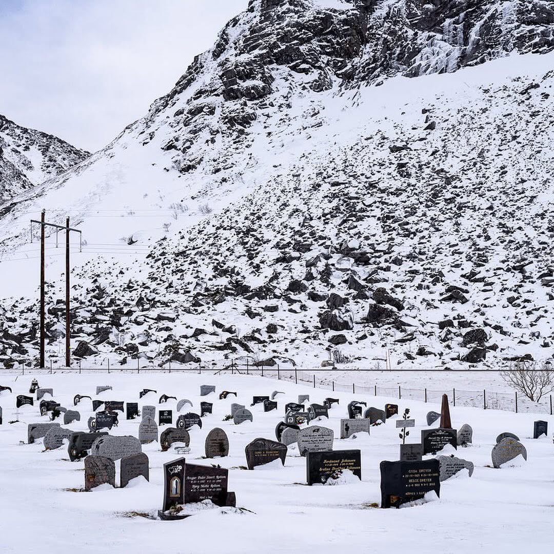 plottttwisttttt's tweet image. 🔜 🧊