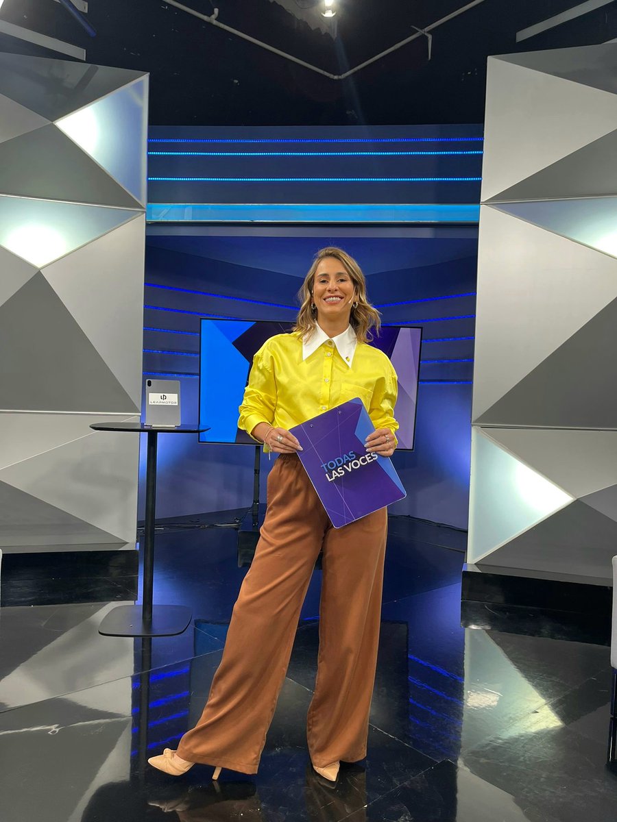 Canal4_UY's tweet image. Prendete YA MISMO a nuestra pantalla porque ya comenzó #TodasLasVoces y hoy debatimos de la mano de @GGonzalezPS90 @JuriAdrian @rafael_ferber @untalmarcos69 @FT78 y @DiegoAboal2