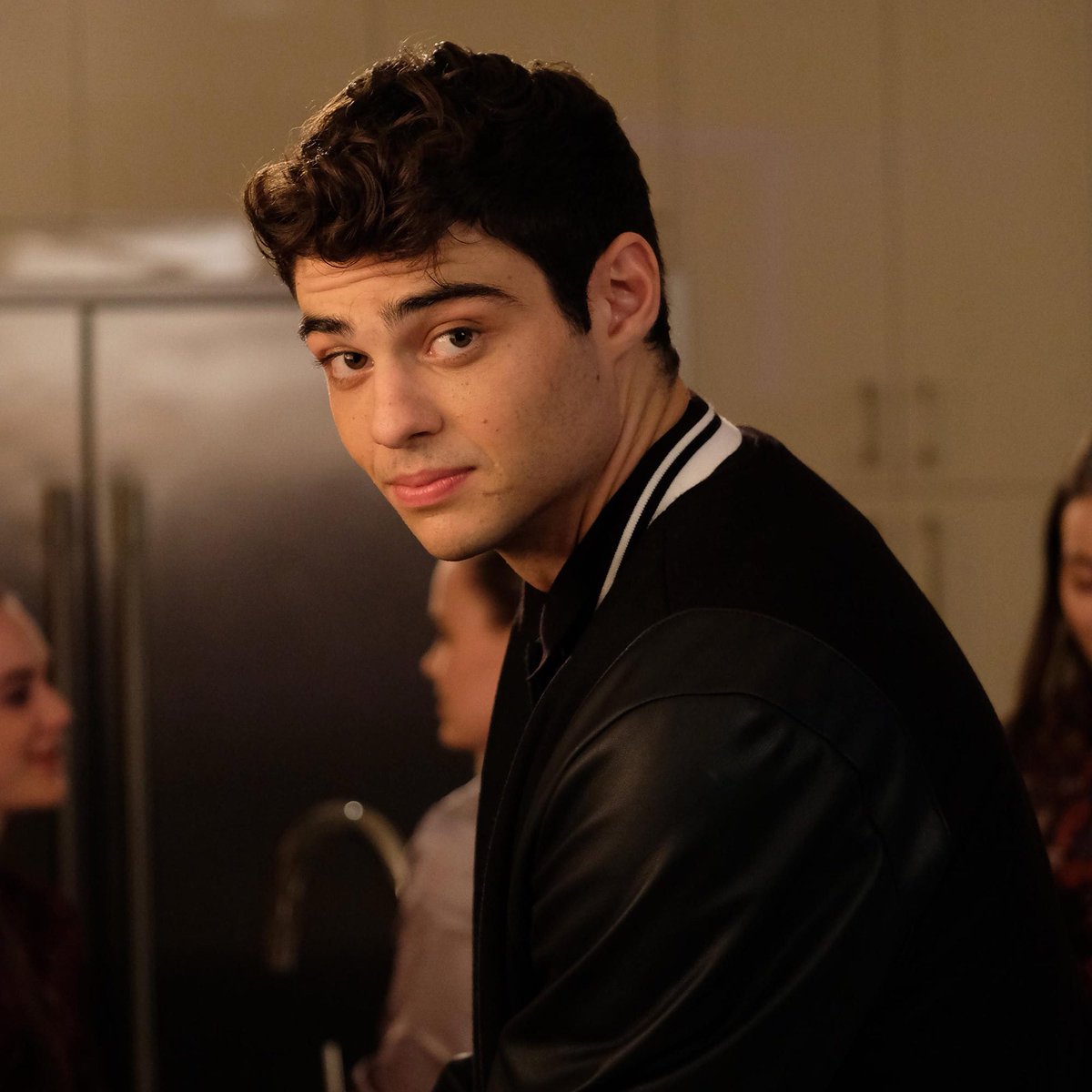 GeekVibesNation's tweet image. Noah Centineo is in talks to join the live-action #Gundam film with Sydney Sweeney 

(hollywoodreporter.com/movies/movie-n…)