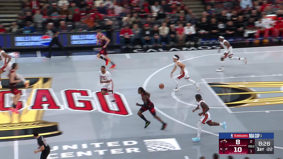 No easy shots! ❌

@BuzelisMatas | @CHSN__ 