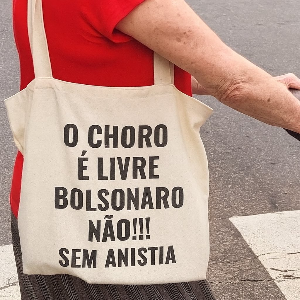 BOLSONARO NA PAPUDA