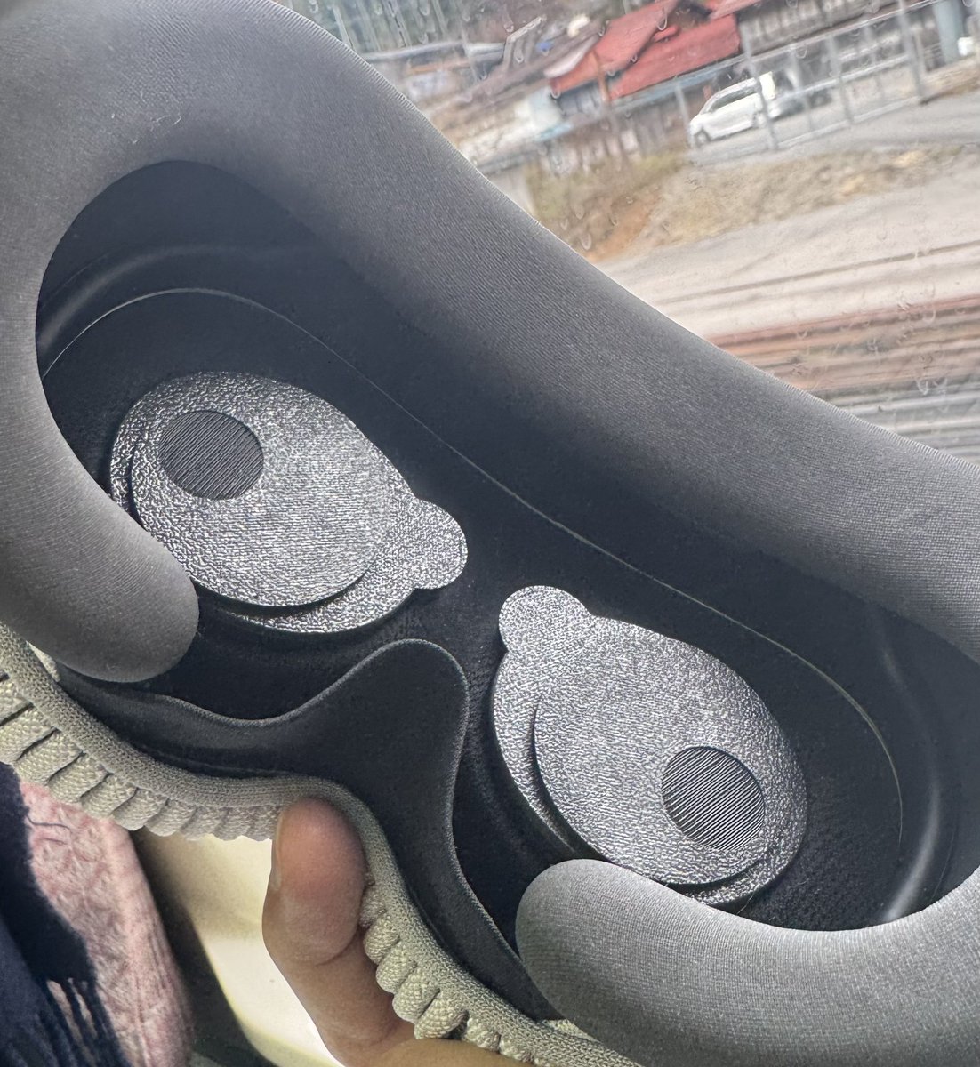 afjk01's tweet image. Apple Vision Proスリープ防止キャップに黒バージョンを追加しました！
2色プリントにより内側の1層を白くプリントする事でスリープを防ぎました。

白バージョンも引き継ぎ販売しています。
よろしくお願いします。

afjk製作所
#AppleVisionPro #booth_pm 
afjk.booth.pm/items/7428640