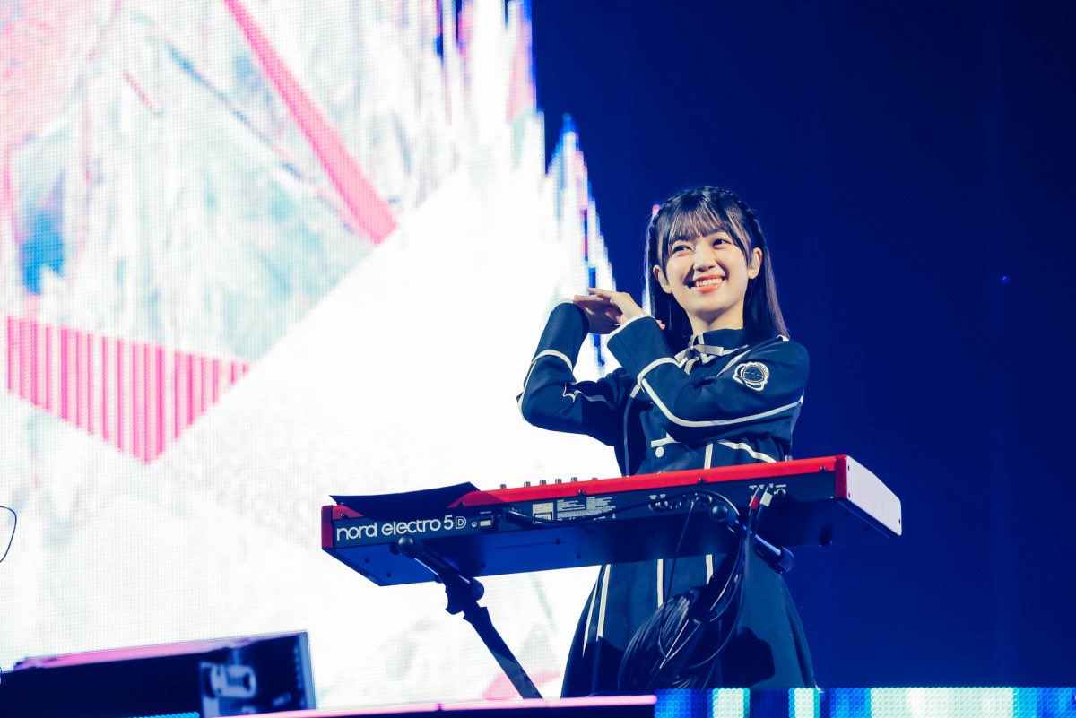 今回曲の間もめちゃくちゃ楽しかった ギタリストよーこカッコよかった