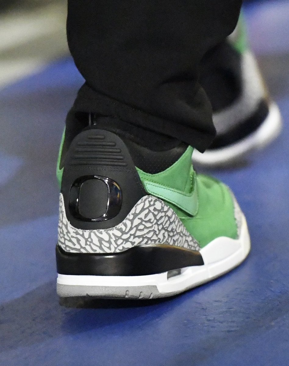 oregon ducks jordan 3 tinker