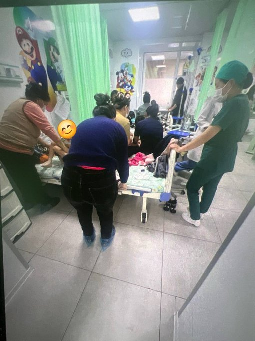 Монгол эм уугаад эдгэхгүй, гадаадад эм уухад нам дарагддаг гэж бүгд л ярьж, бичиж, бие дээрээ мэдэрч байдаг. Тагнуул нь энэ байдлыг нэг шалгаасай билээ. Монгол хүний эрүүл мэнд, ҮАБ -н тухай асуудал юмсан, тэгсэнээ гаднаас эм байтугай витамин ч оруулахгүй жгшг, даварццц