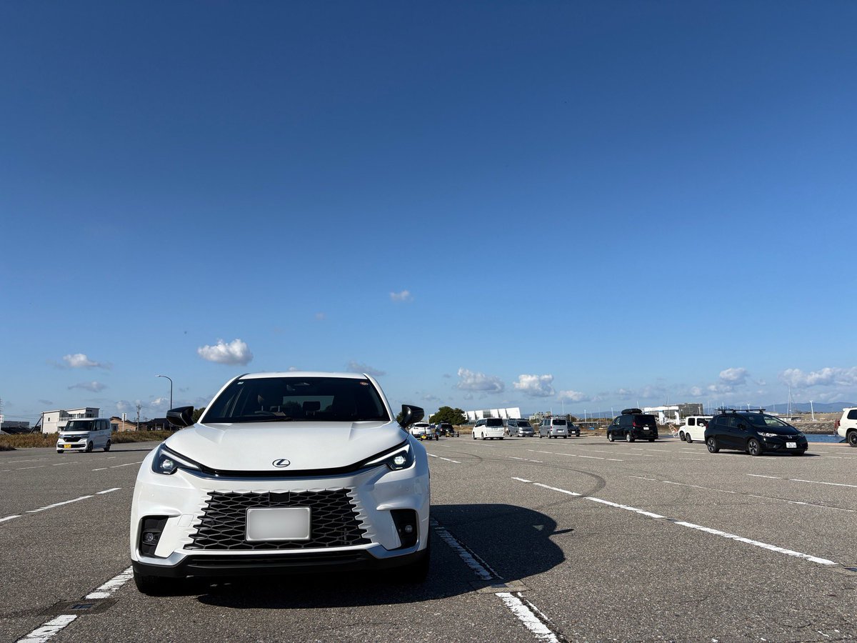 STYXHELIX_'s tweet image. 代車はLBXでした☺️
コンパクトで可愛い😍  運転もしやすい👀✨