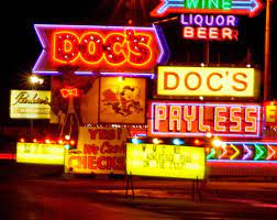 RyanHyattMedia's tweet photo. Your Daily Dose of West Texas.
It's Friday night. You're running low on beer.
You take up a collection, and someone is off to The Strip! 
Admit it, you kinda miss it... (Just A Little)
#WestTexas Is The Best Texas https://t.co/0dgJXaNrz2