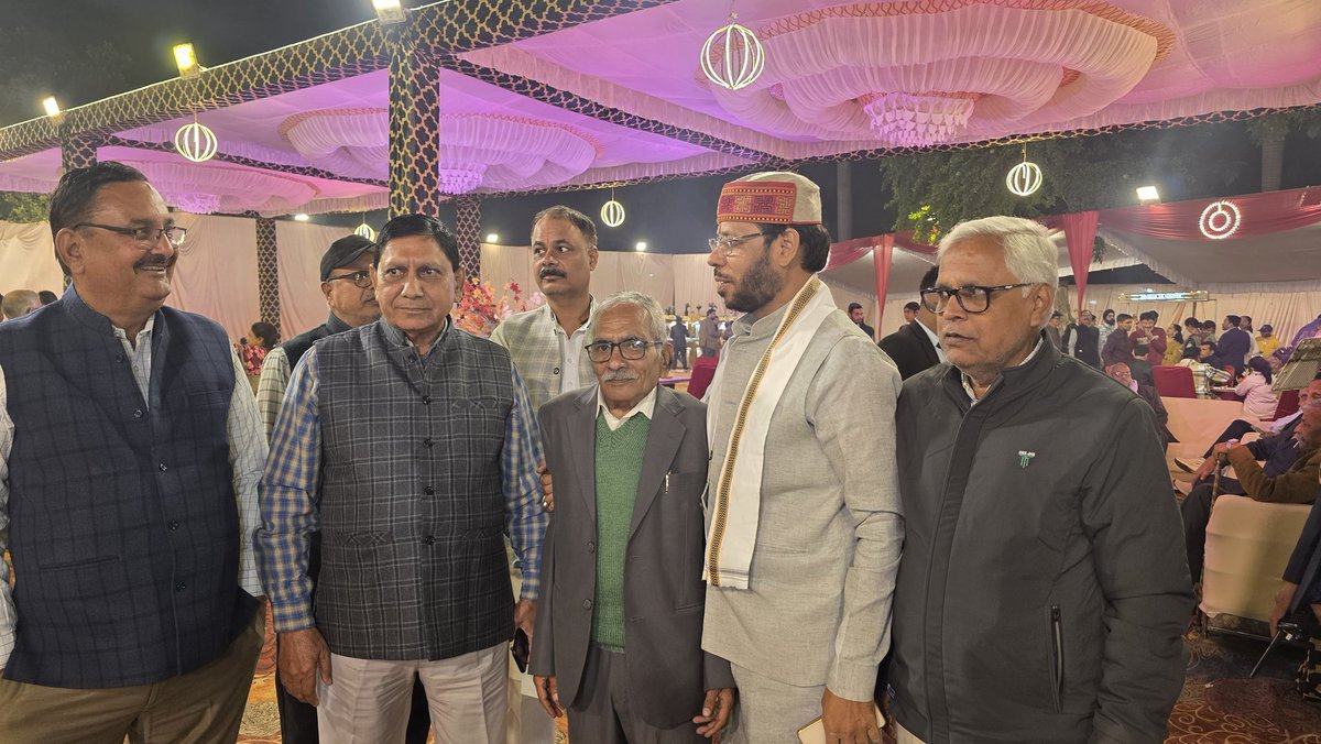 Manojpandeyweb's tweet image. जनपद के विभिन्न वैवाहिक कार्यक्रमों मे..