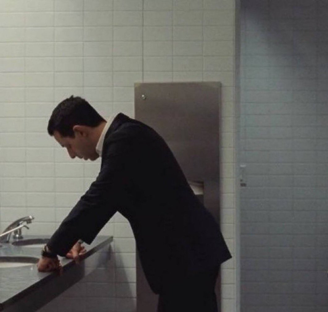 artsch00lreject tweet media