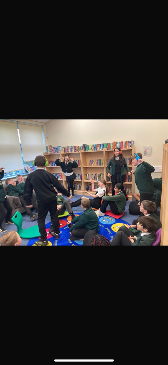 vincents_st's tweet image. Mini Librarians in action! 📚✨ They trained P7 peers on using fiction &amp;amp; non-fiction, shared ideas for labels &amp;amp; book ends, and asked for audiobook suggestions. @BookWeekScot @Booktrust @litengglasgow @GIC_Glasgow