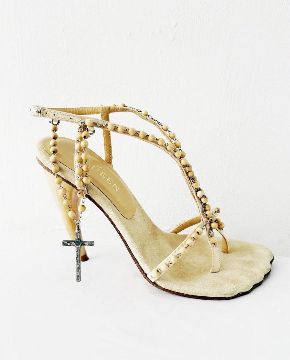 galactamelanin's tweet image. need both now!