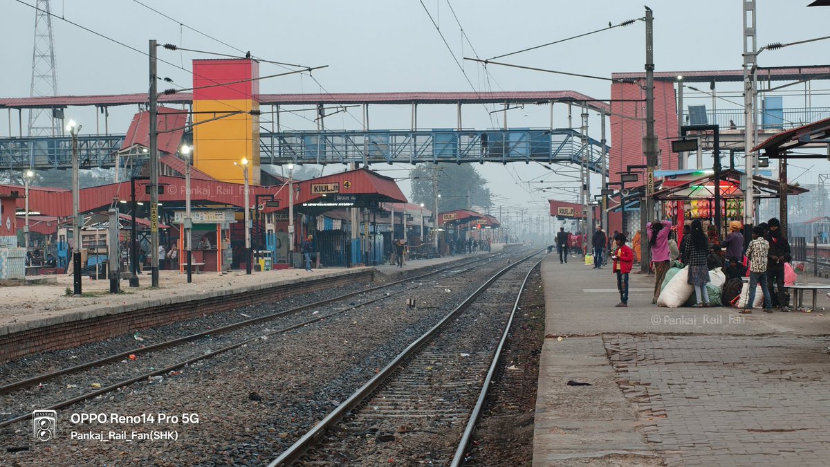 PankajRailFan's tweet image. किऊल जंक्शन (KIUL) रेलवे स्टेशन..🌅

#KiulJunction #Morningvibes #Beautifulview