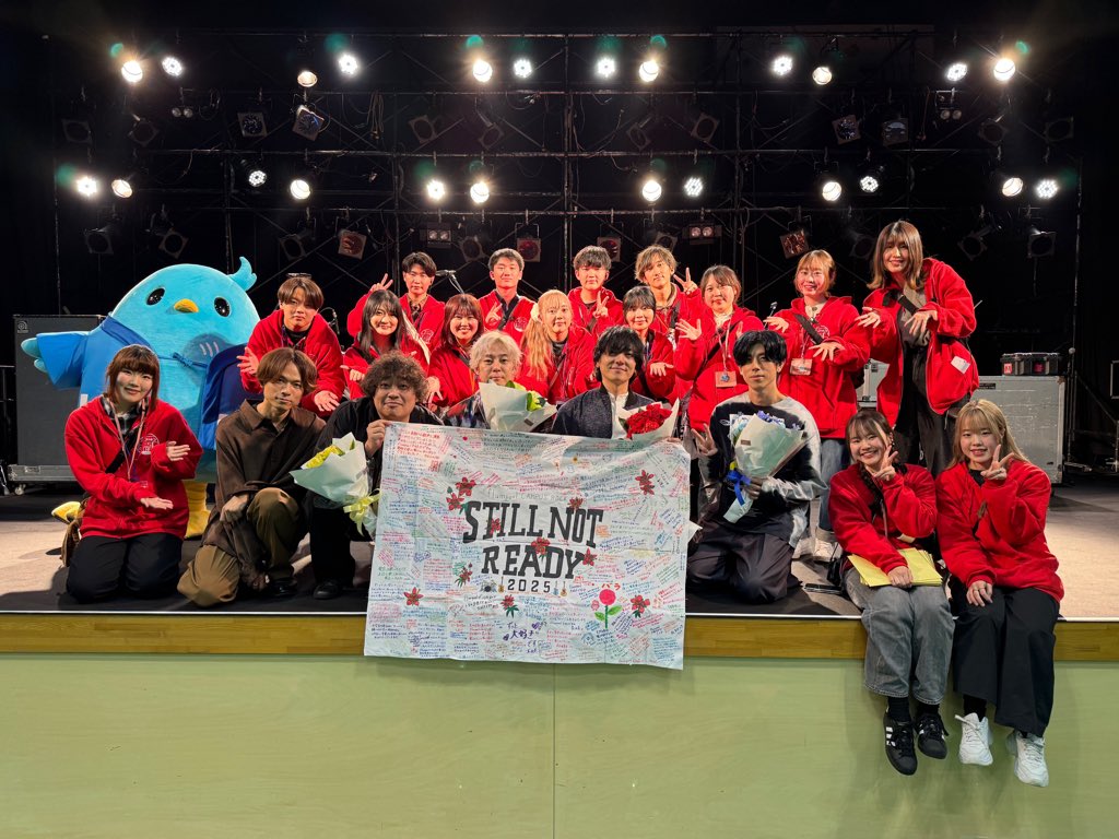 toho_j's tweet image. 2025年11月9日に
東邦大学習志野キャンパスにて、
ARTIST LIVE 2025を開催いたしました🎸

圧巻のパフォーマンスと温かいMCで、
会場は大きな盛り上がりに包まれました。

ご来場いただいた皆さま、
そして素晴らしいステージを
届けてくださったflumpoolさん、
本当にありがとうございました！