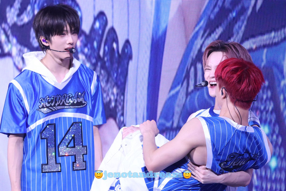 251116
#천러선배_24번째생일_축하해로
#LucidStarCHENLEDay
#HAPPYCHENLEDAY
#천러 #CHENLE #チョンロ　
#제노 #JENO #ジェノ
#지성 #JISUNG #チソン 
#NCT #엔시티드림 #NCTDREAM