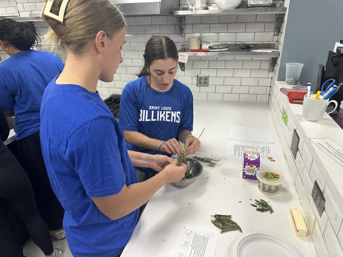 SLU Softball tweet media