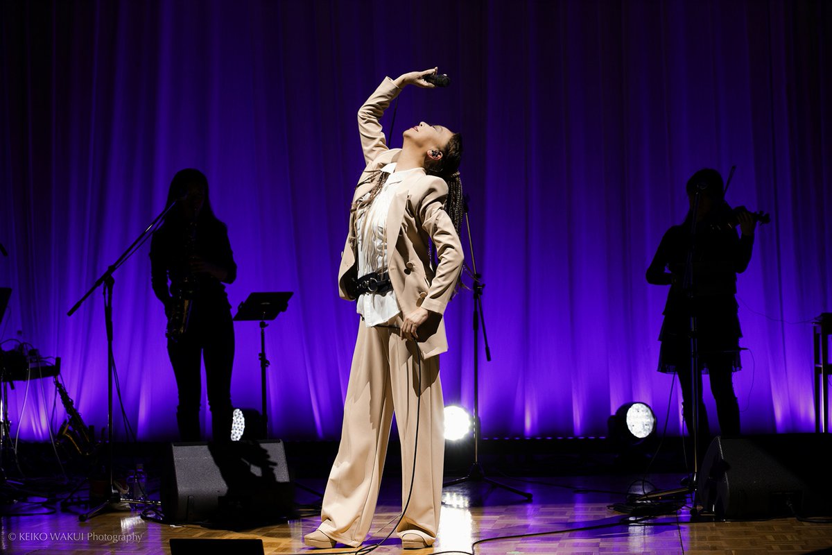 11/25 (Tue) #小比類巻かほる ＃ビルボードライブ横浜 タペストリーの羅針盤　あと３日！
1st stage open 16:30 start 17:30 / 2nd stage open 19:30 start 20:30
そして連休最終日はYoutubeで小比類巻かほるのラジオ！
billboard-live.com/yokohama/show?…