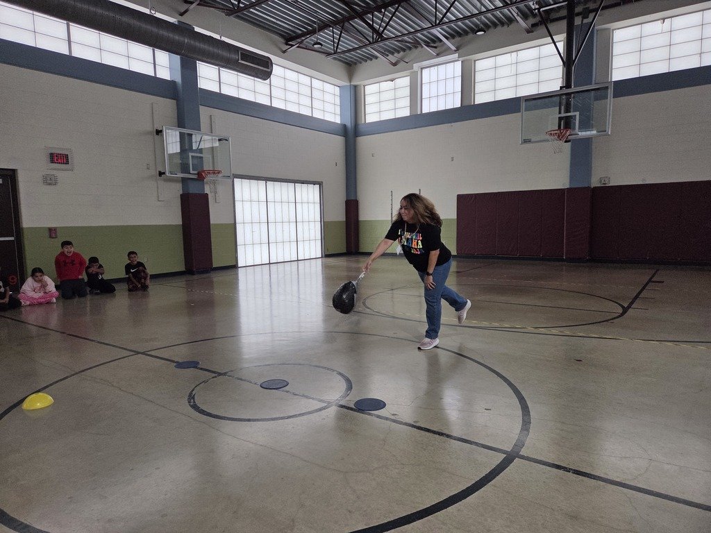 swisd_hcsa's tweet image. Such a fun day—our staff had a blast turkey bowling and students enjoyed cheering their teachers on! Congratulations to Ms. Martinez for winning 1st place and Mr. Lopez for winning 2nd place! 

#SWISDHEROS #RootedHiddenCove #RootedSWISD
